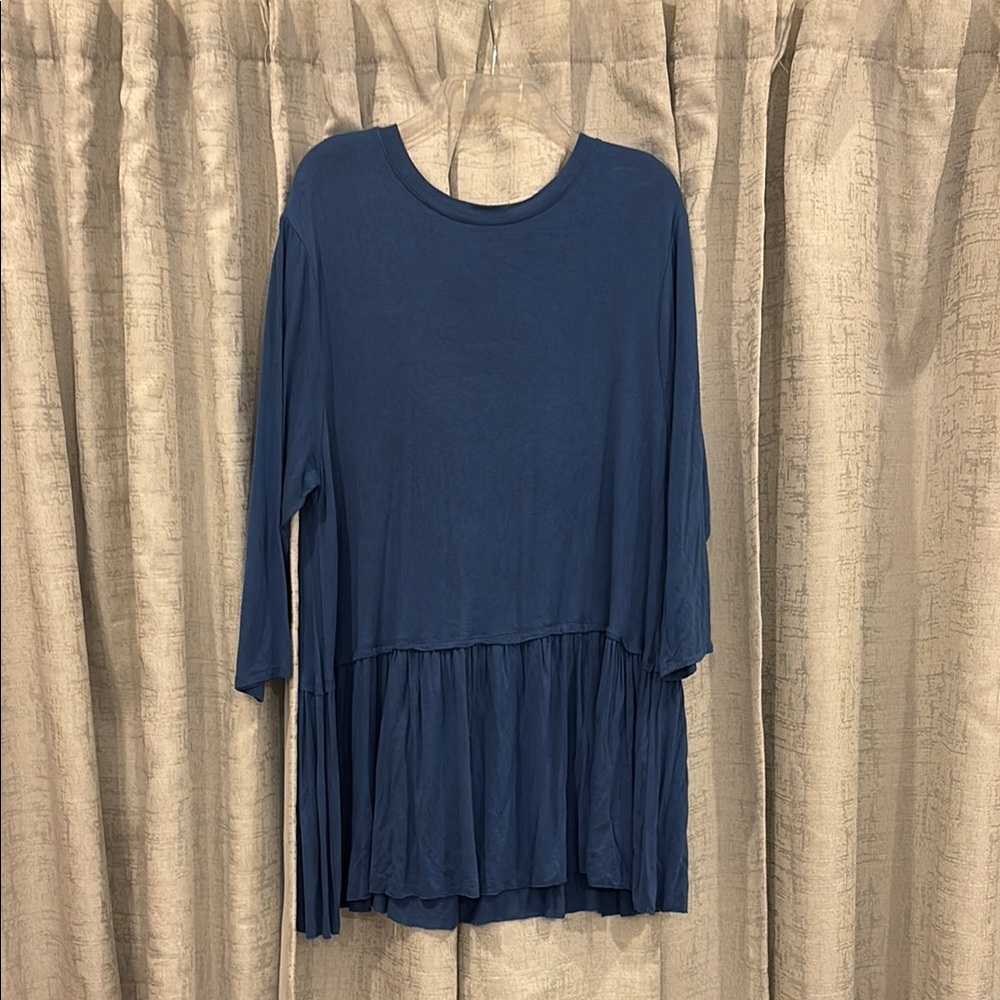 Zenana Outfitters Blue Peplum Tunic Top